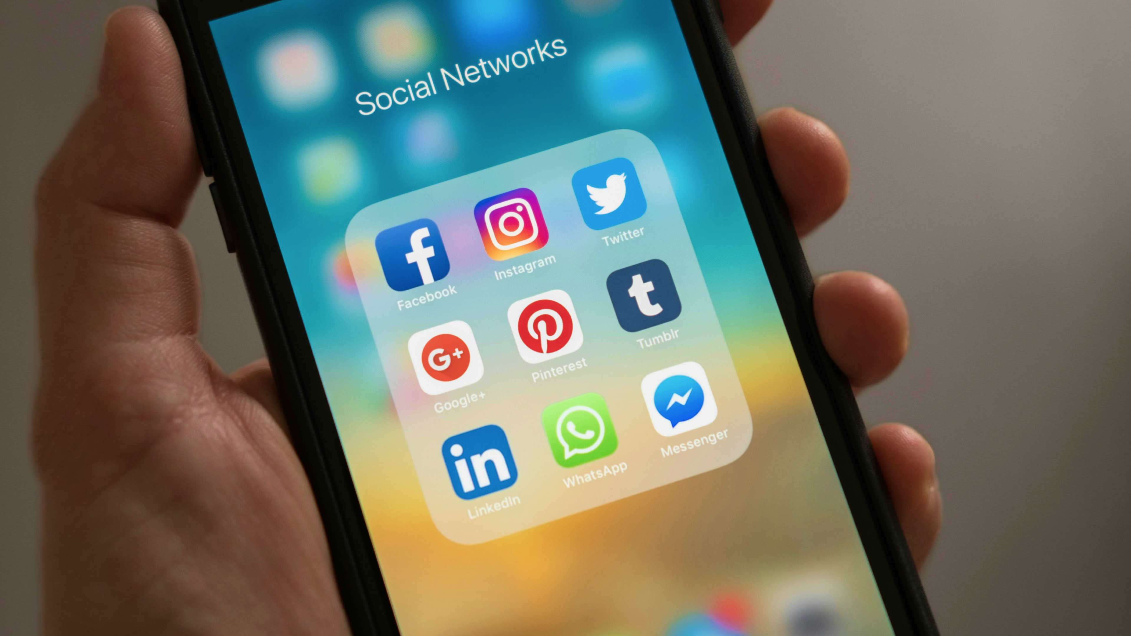 How to Make Managing Social Media Easier for Your Small Business